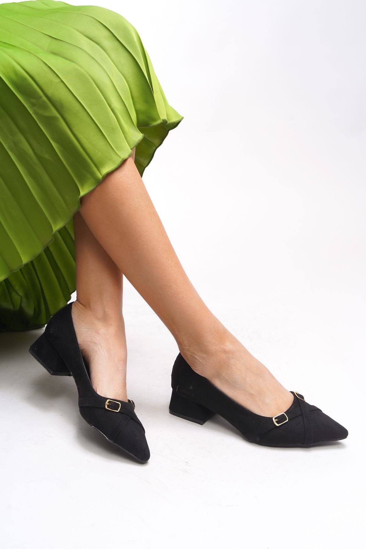 Ycnirth woman pointed nose short -heeled shoes 001251863 black suede