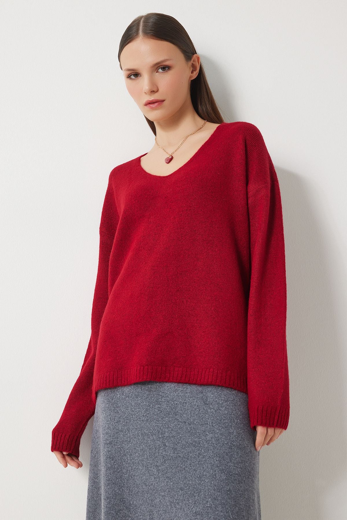 Woman Red V -Neck Knitwear Kazakh ZA00063