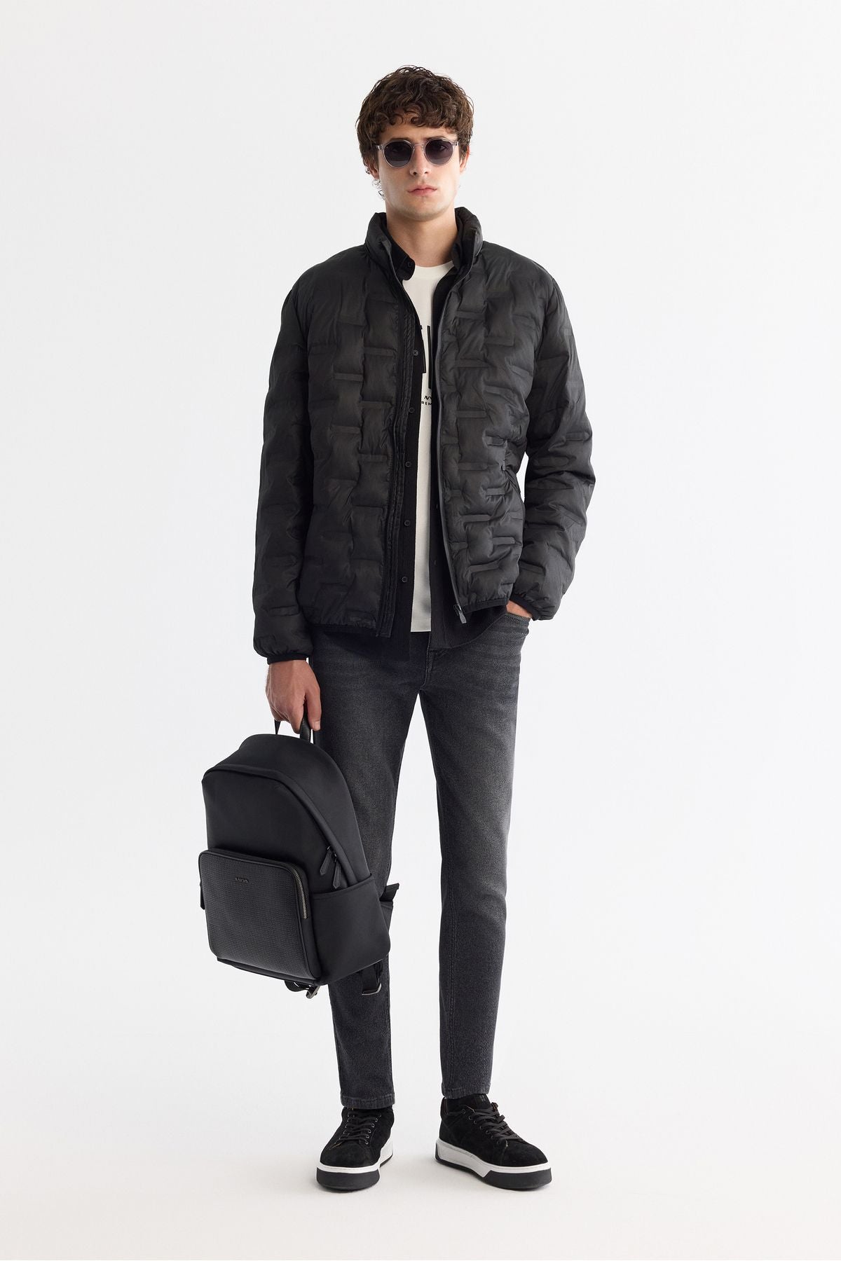 Men's black upright collar water -driven windproof swelling light coat A42y6154