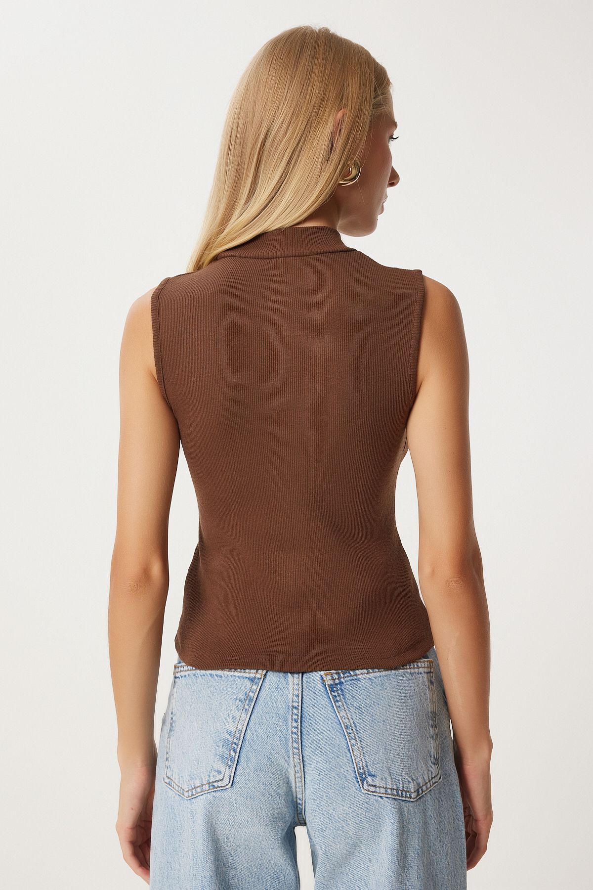 Female brown turtleneck cotton knitted blouse GT00004