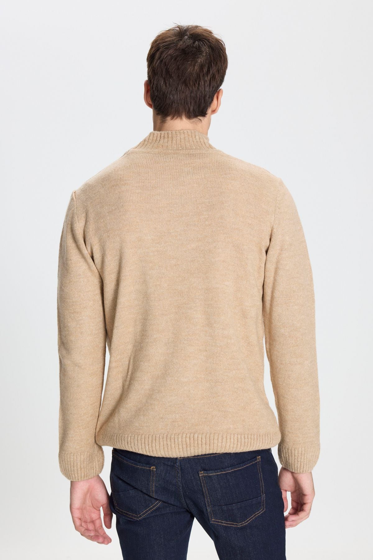 Men's Brown Standard Fit Normal Cut Half Fisherman Yaka Soft textured knitwear sweater