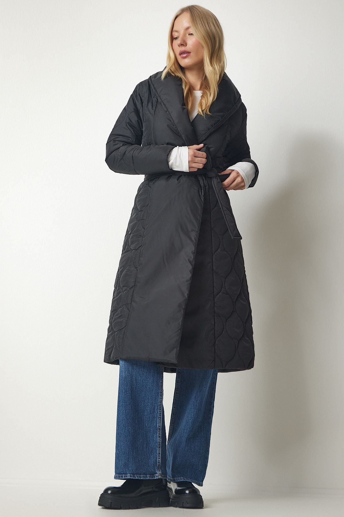 WOMEN'S Black Belt Shawl Kapitone Coat DZ00089