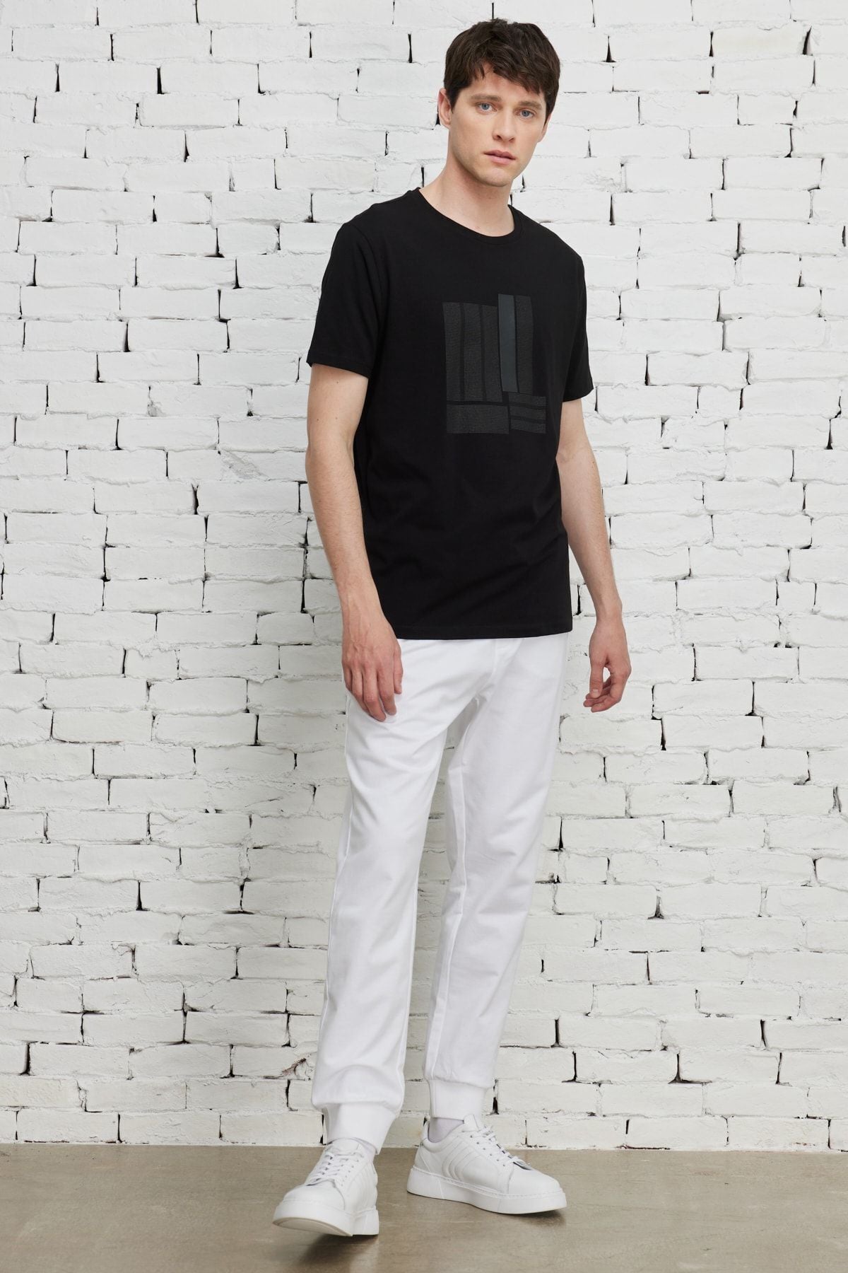 Men's White Standard Fit Normal Cutting Service Six
