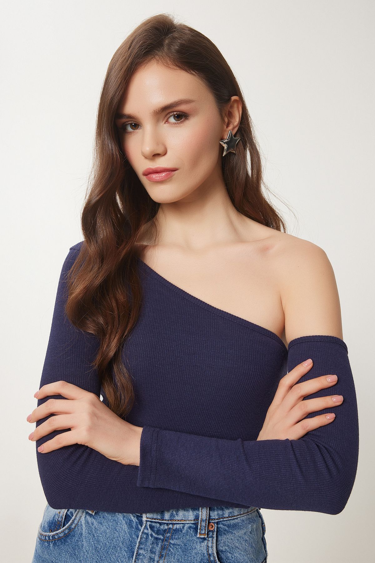 Woman Navy blue open shoulder wick knitted blouse TG00011