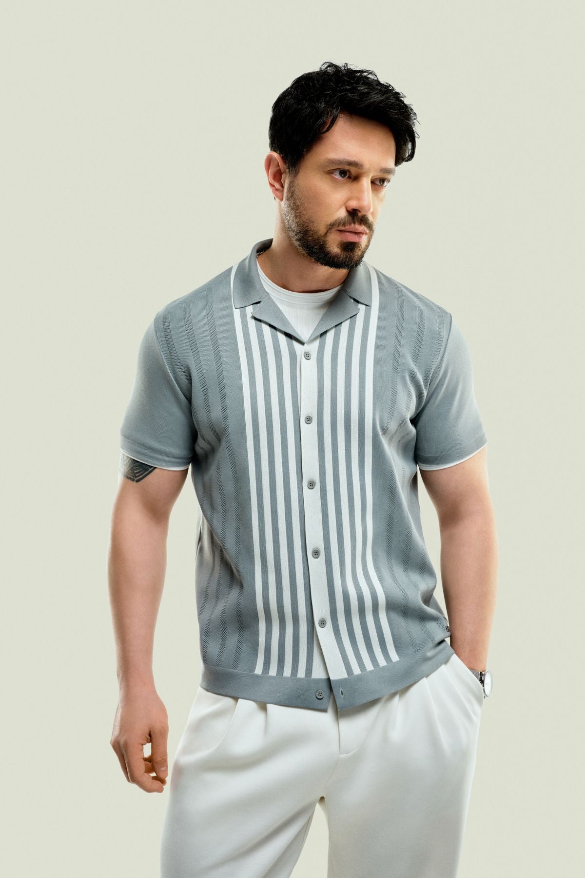 Men's gray akk collar front buttoned striped knitwear T-shirt A41y5054