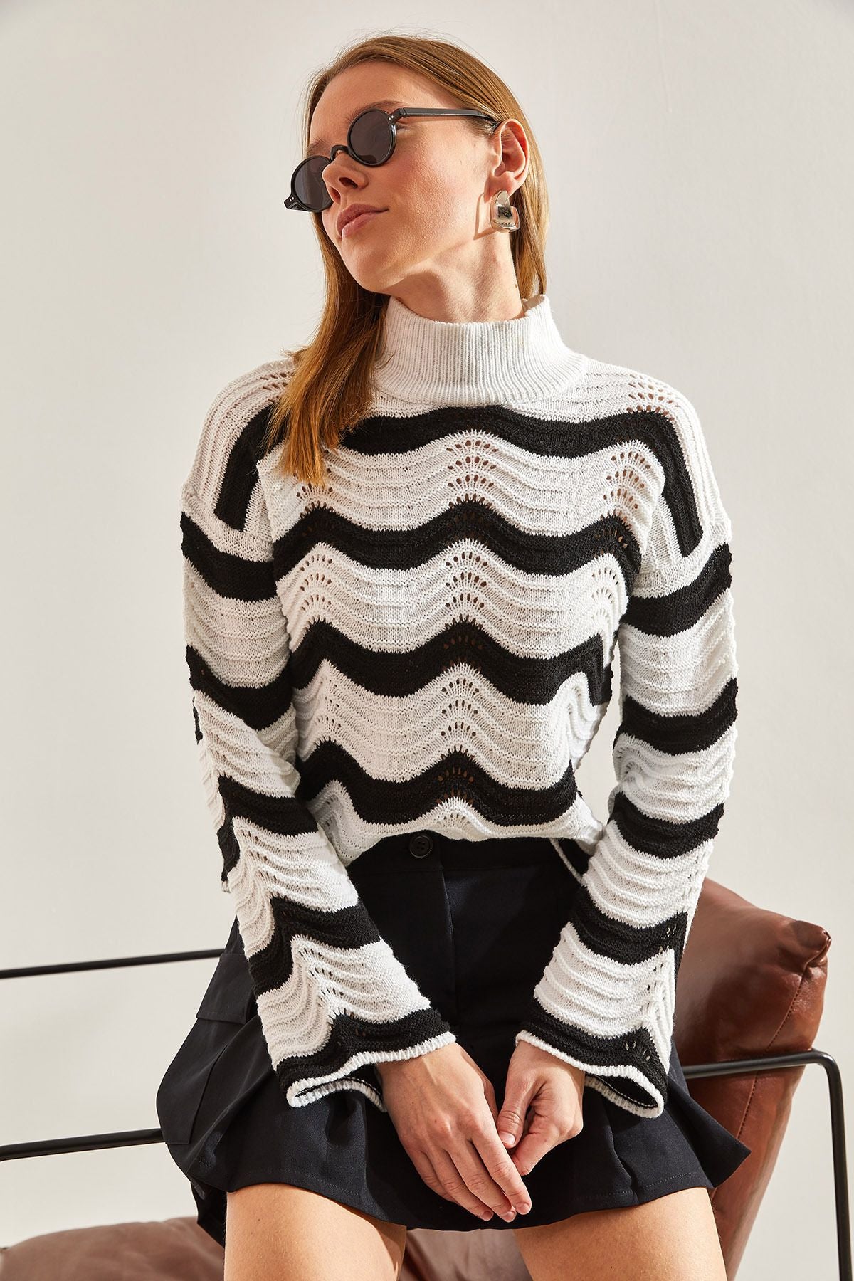 WOMEN'S PATTERNED OWNERSHIP KNOWN Sweater