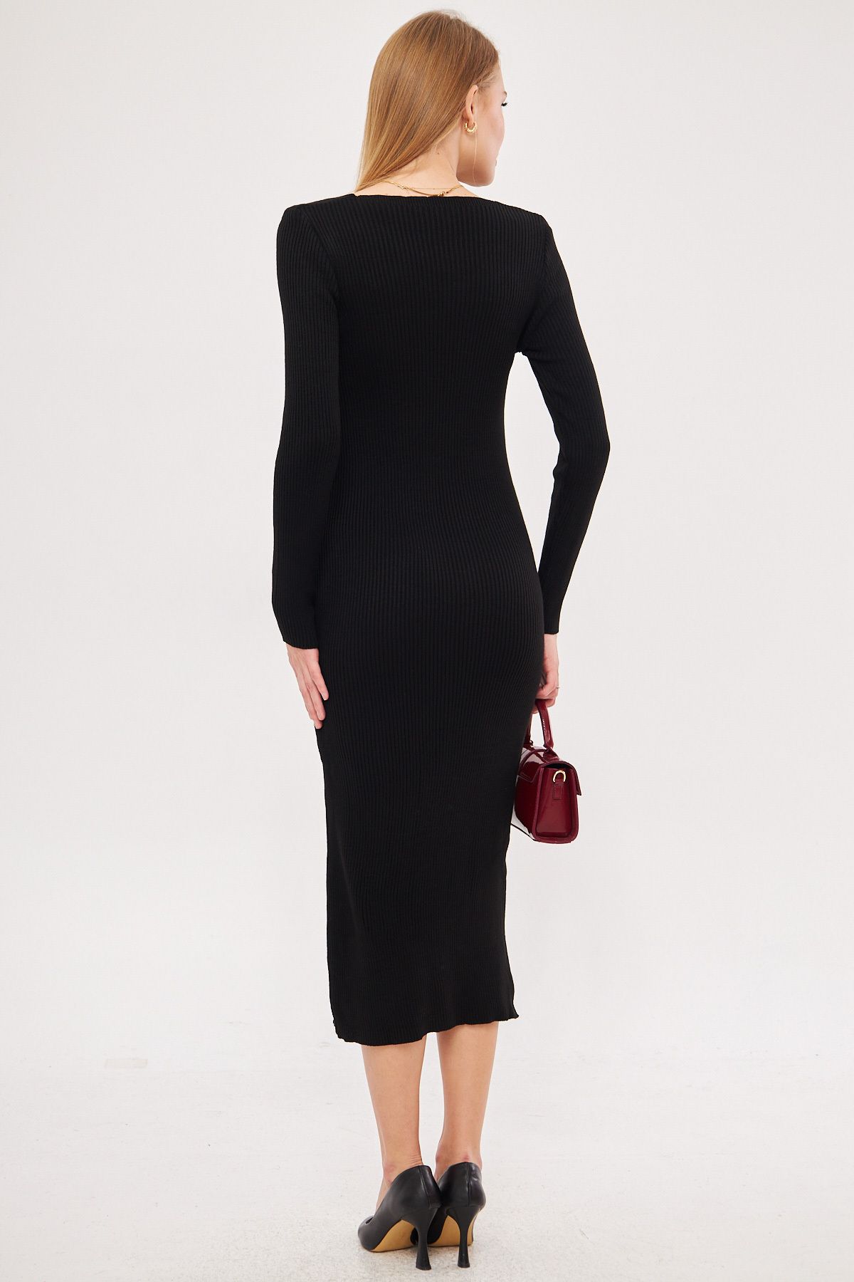 Woman Black V-Neck Long Knitwear Dress ARM-24K012012