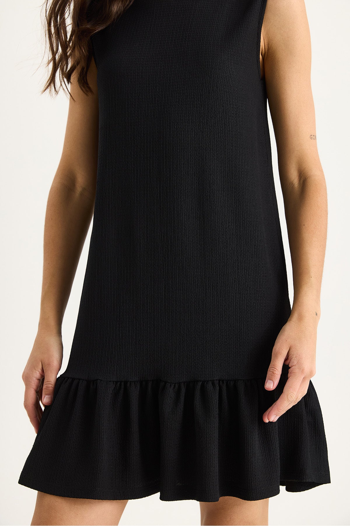 Women's Thick Strap Relaxed Cut Flounce Wrap Dress 60283373