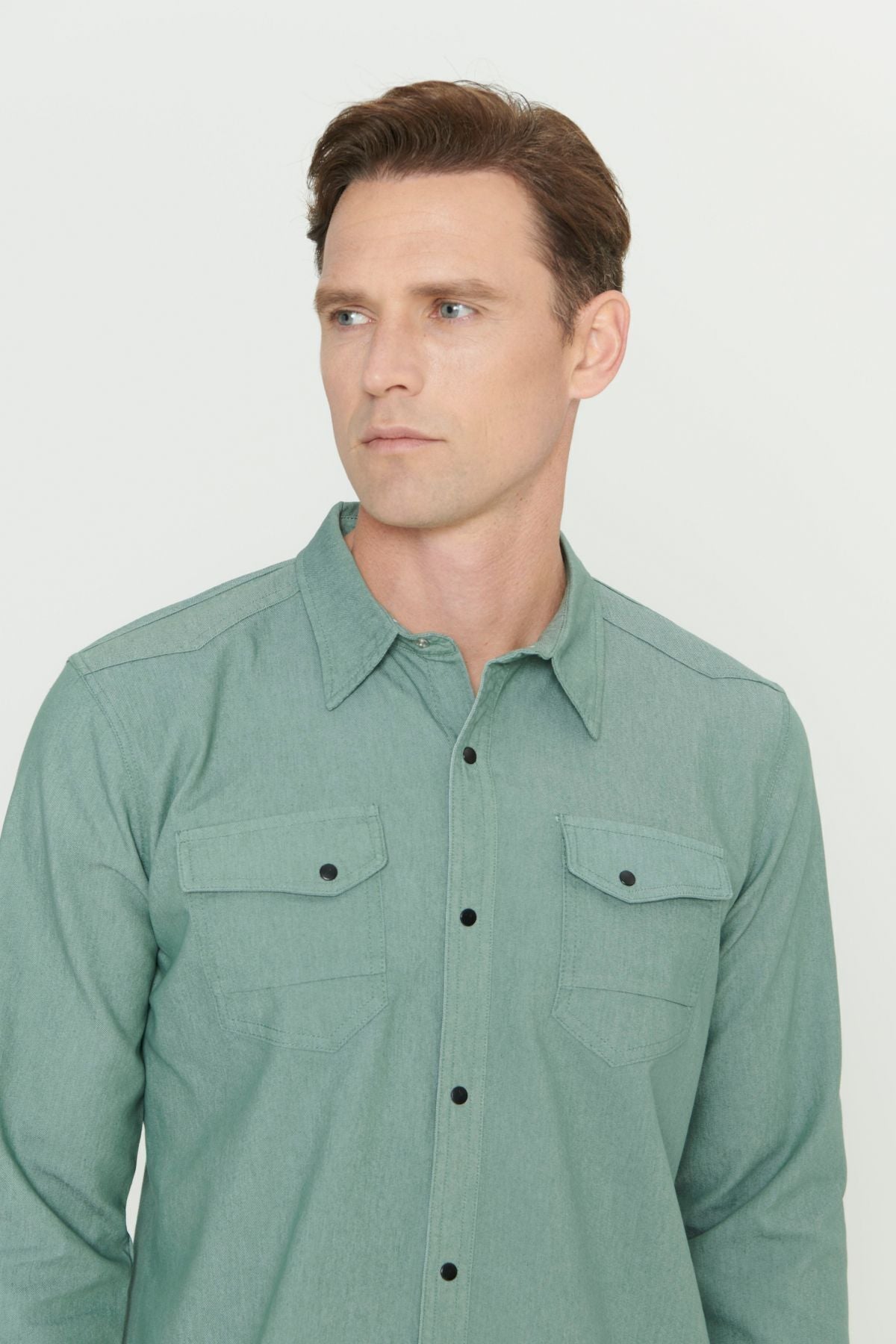 Men's green slim fit narrow cut classic collar cotton shirt