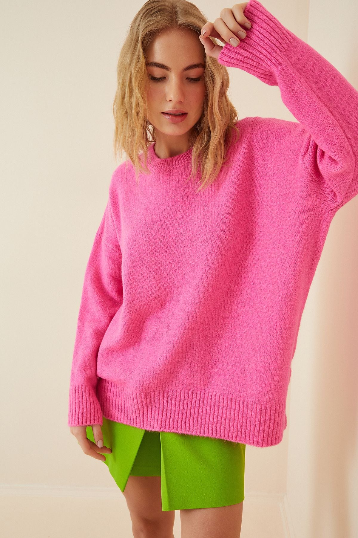 Woman pink overlooking knitwear sweater pn00054