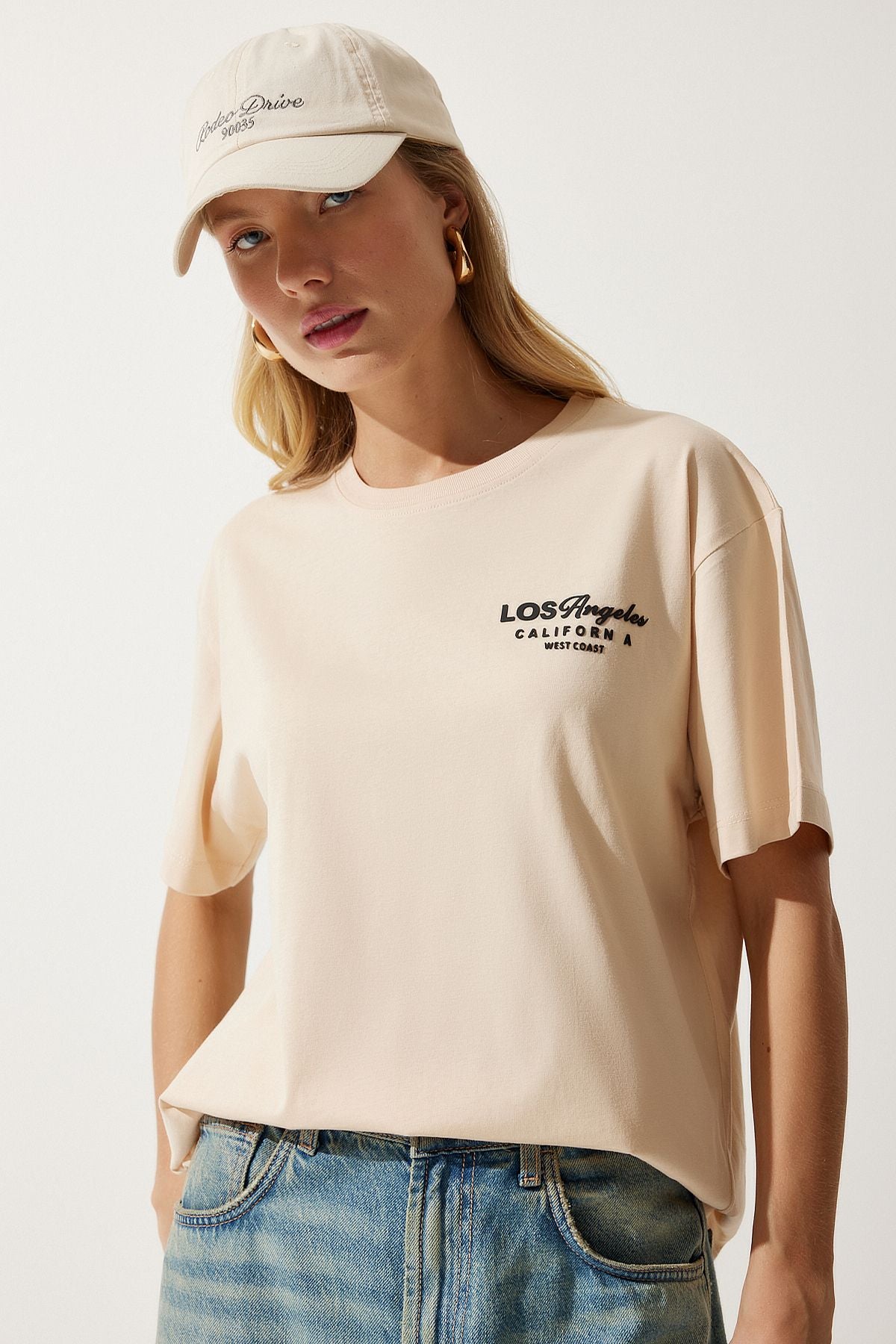 Women's Cream Bicycle Collar Printed Knitting T-Shirt NJ00137