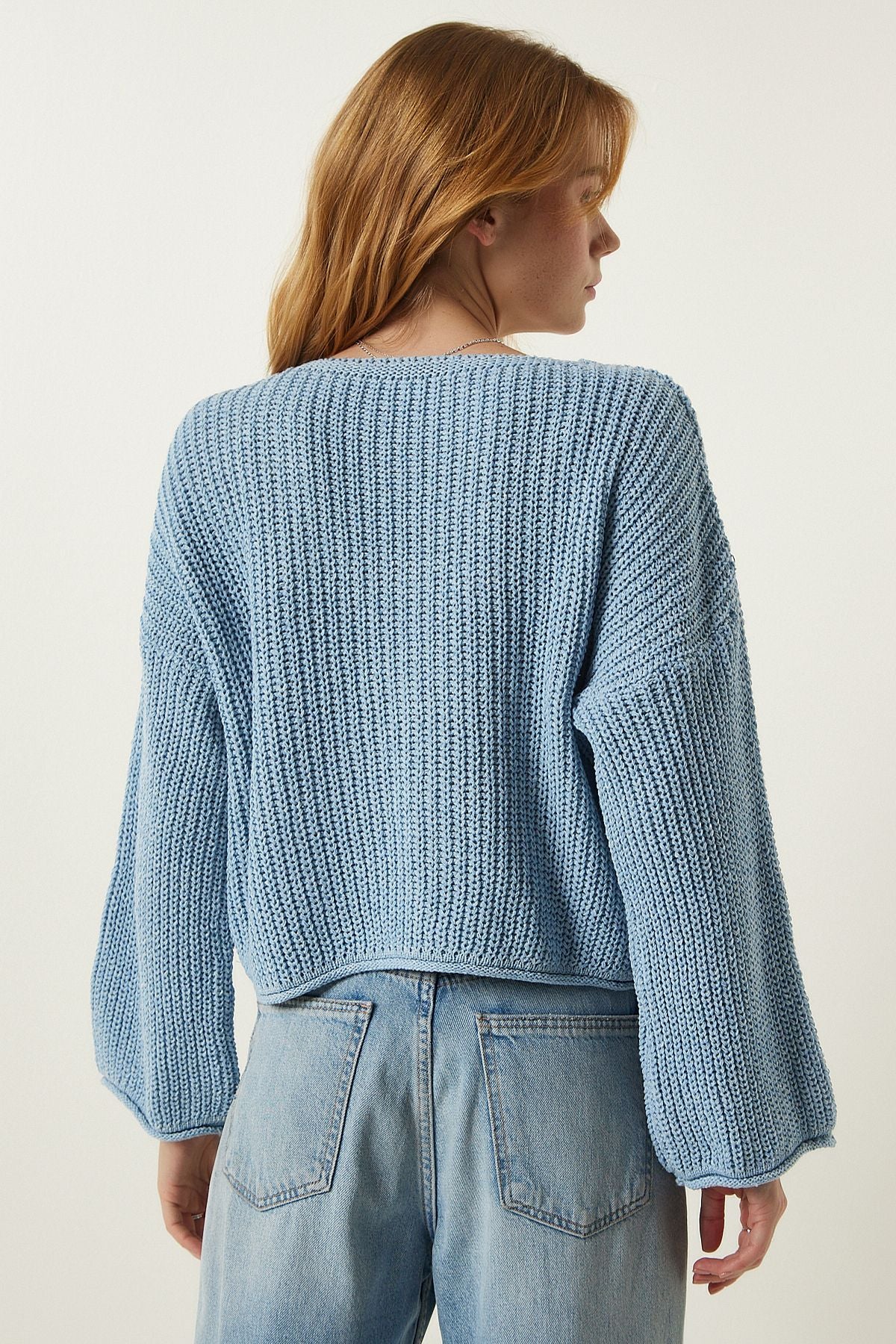 WOMEN SKY BLUE V YAKA SEASON CROP knitwear Cardigan MC00255