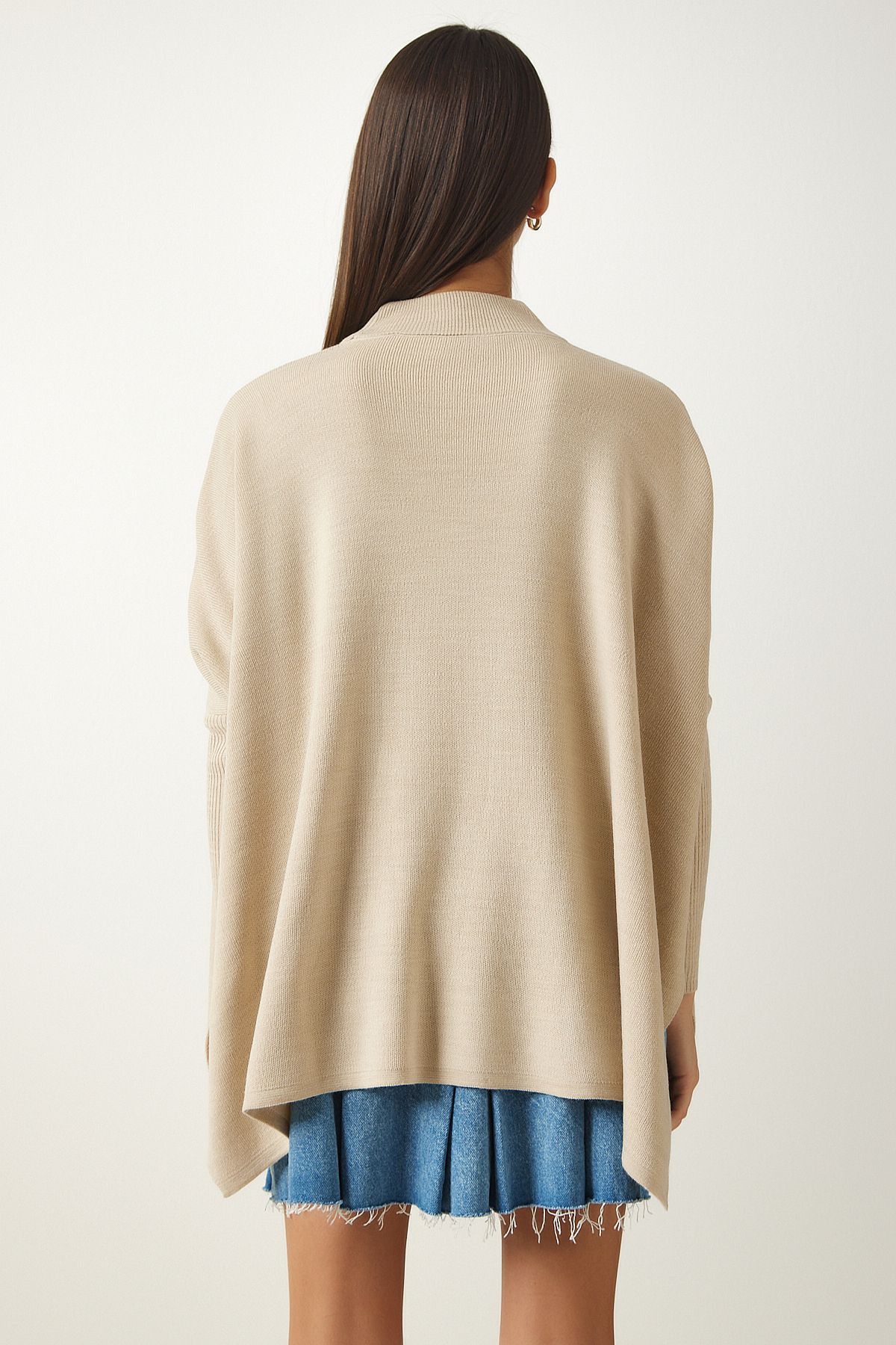 Woman beige upright collar slit knitwear poncho sweater za00074