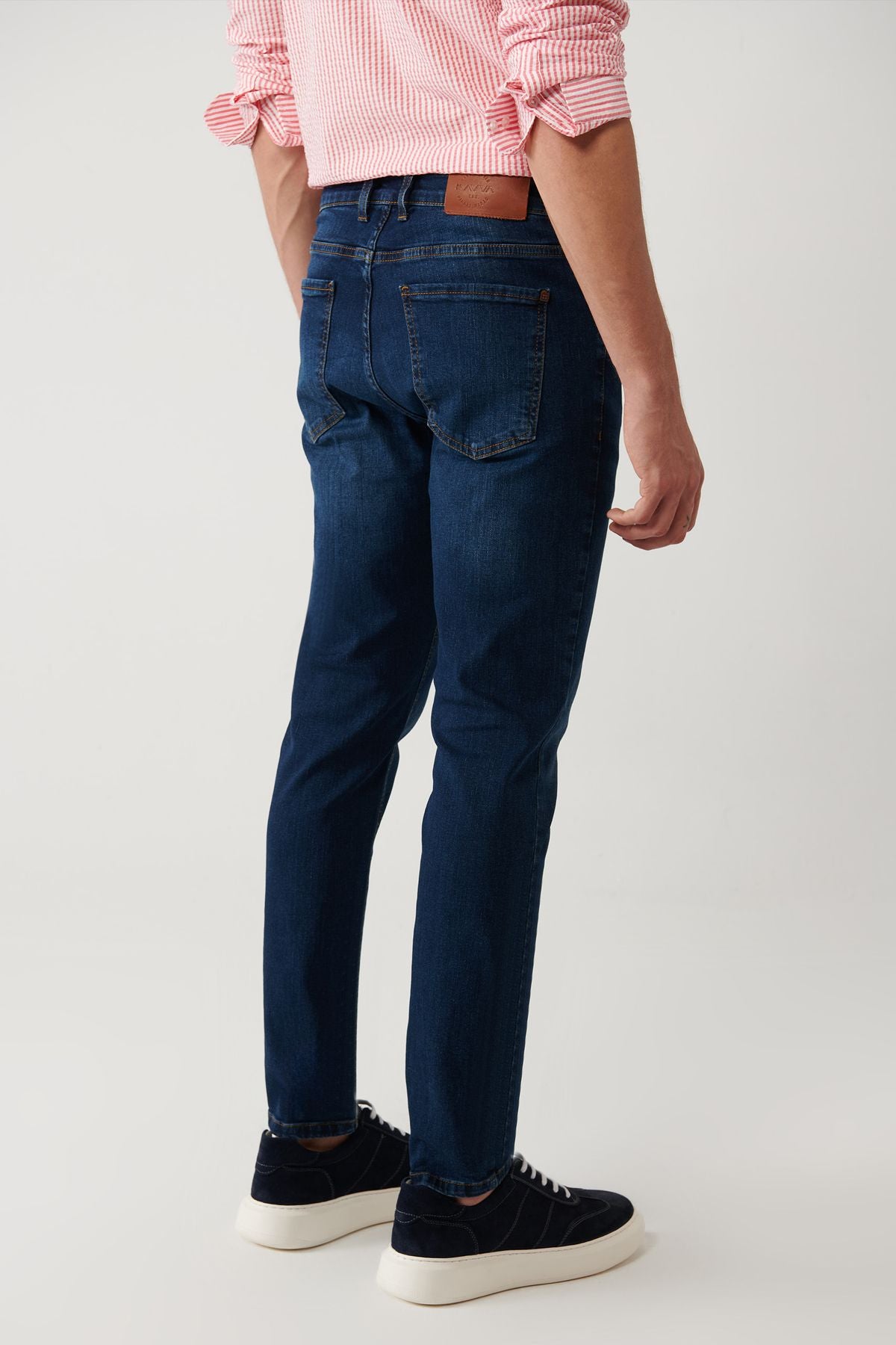 Men's Dark Blue Obedness Washing Flexible Jean Pants B003510