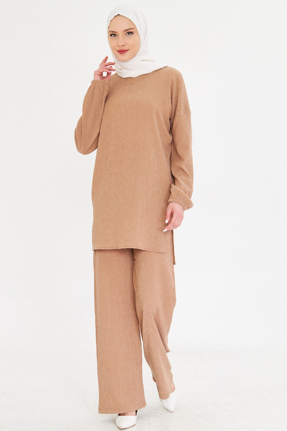 Female beige zero collar sleeve tire side slits with hijab double set ARM-25K001109
