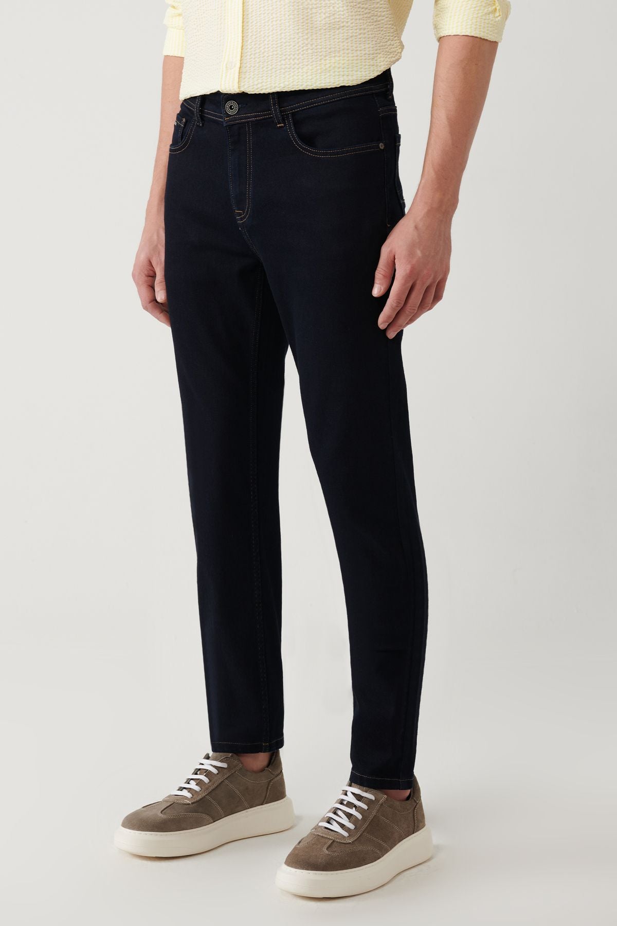 Men's navy blue rinse washed tobacco stitched flexible jean pants A41y3511