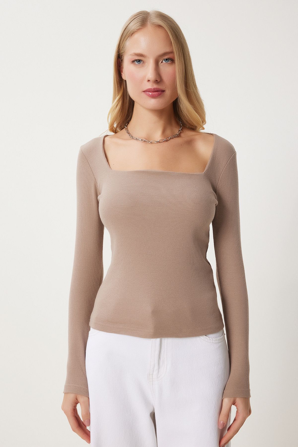 Female Beige Square Collar Wick Knitting Blouse GT00052