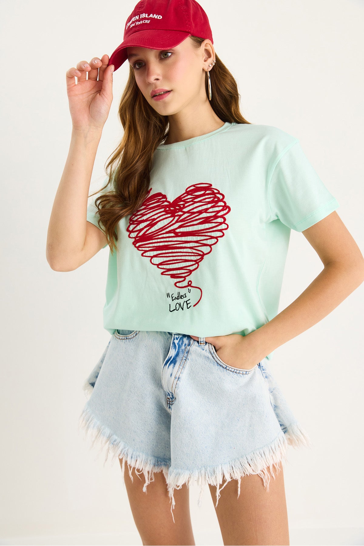 Women's Cotton Short Sleeve Crew Neck Heart Embroidered T-Shirt 60602028