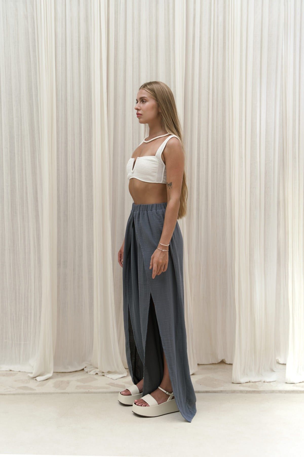 Bima slit detailed anthracit pants