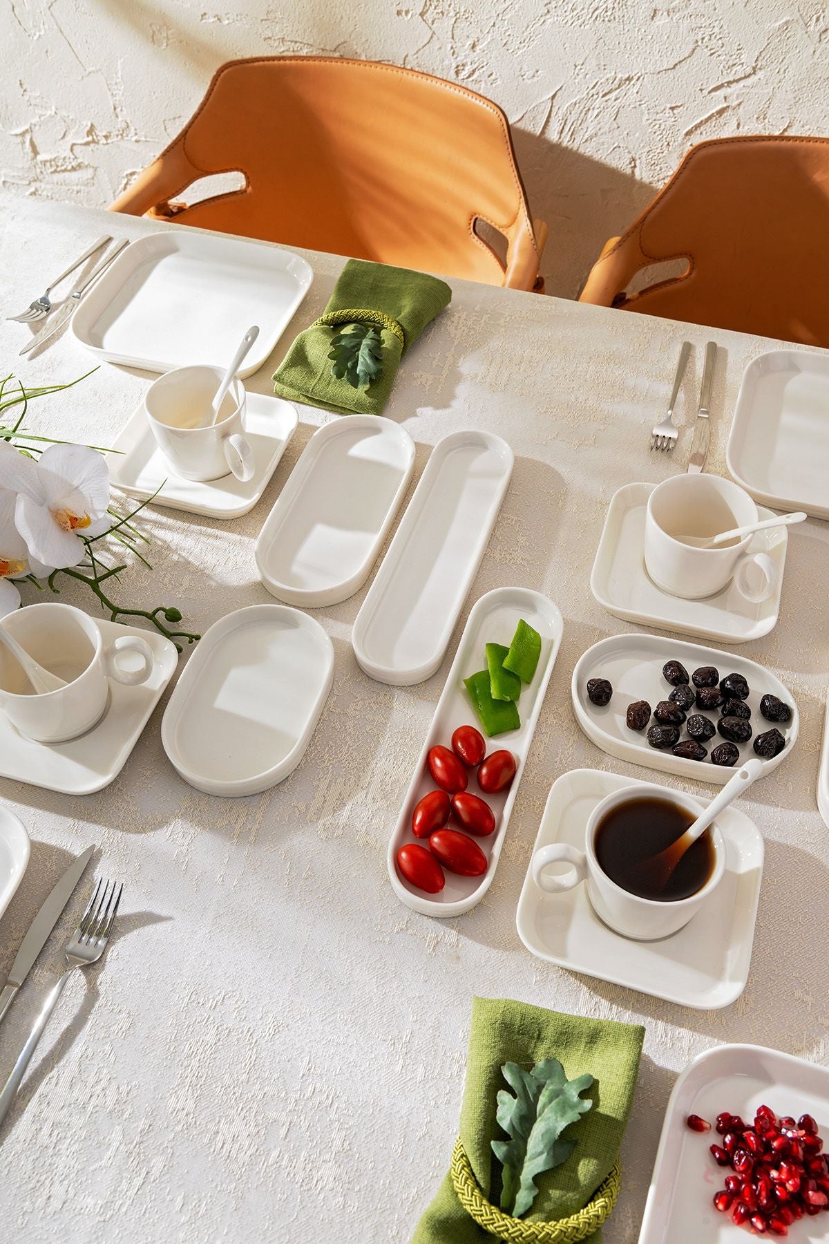 NEW MISRA 30 PIECES 6 PERSON PORCELEEN BREAKFAST SERVICE WHITE
