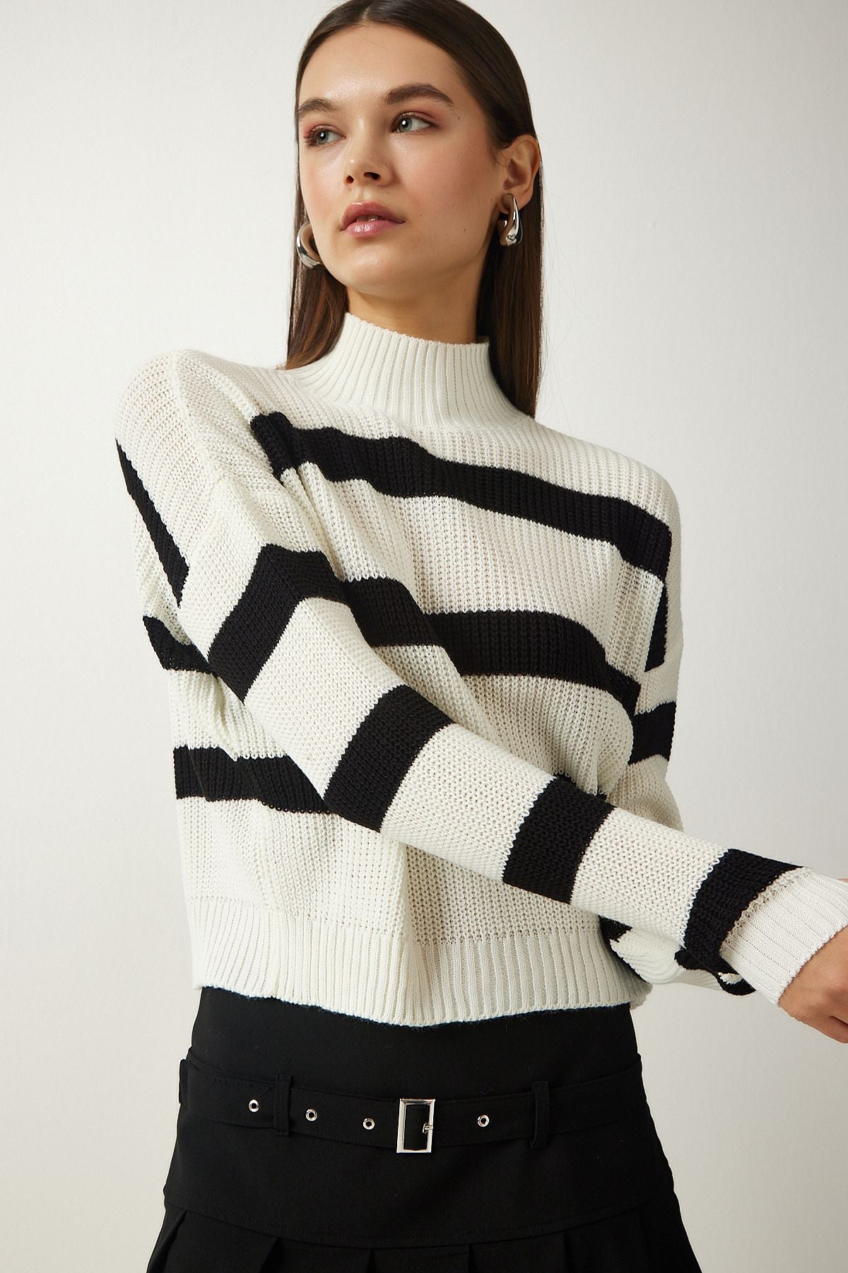 Woman Ecru upright collar striped knitwear sweater za00073