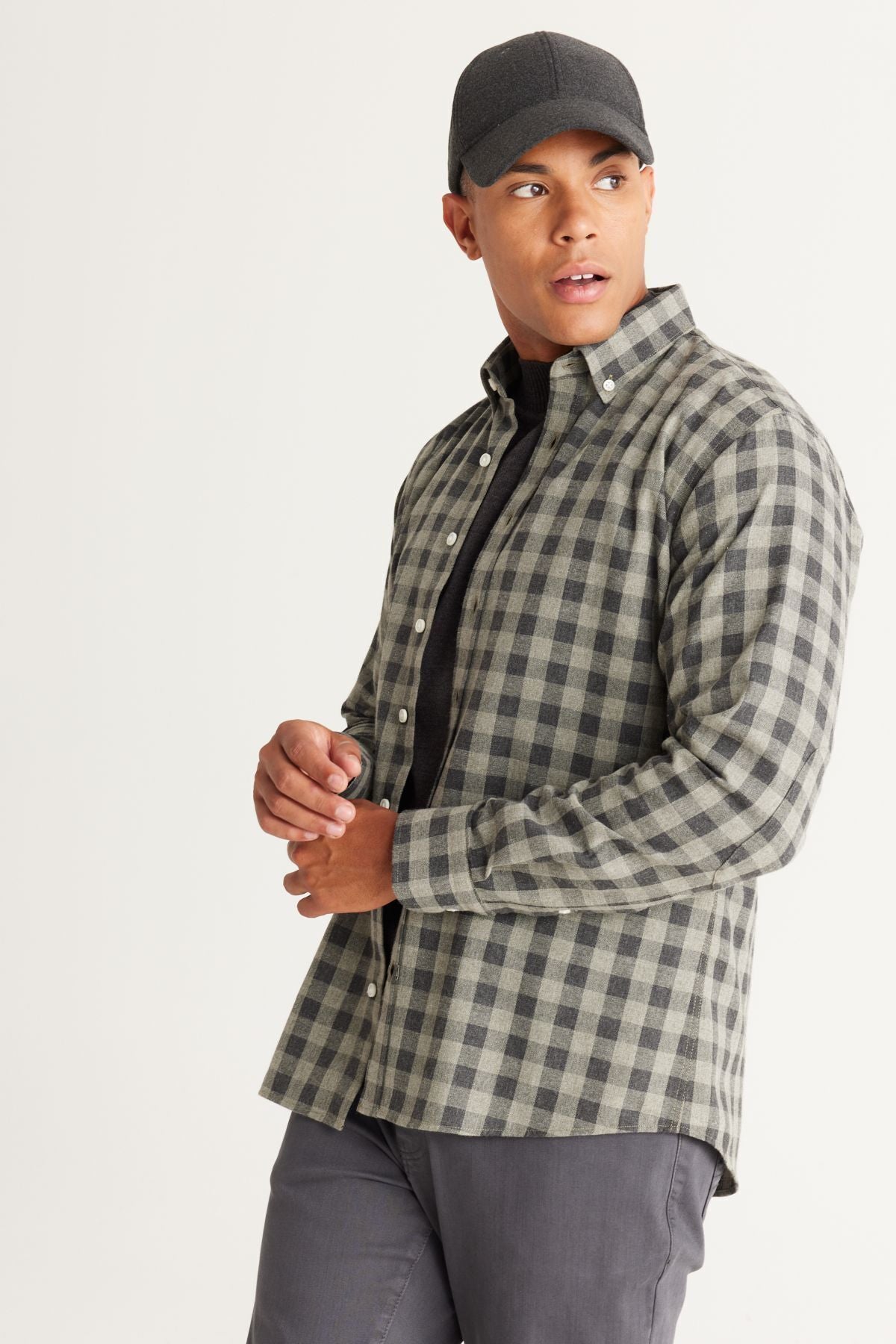 Men's anthracite-green comfort fit comfortable cut buttoned collar checkered shirt