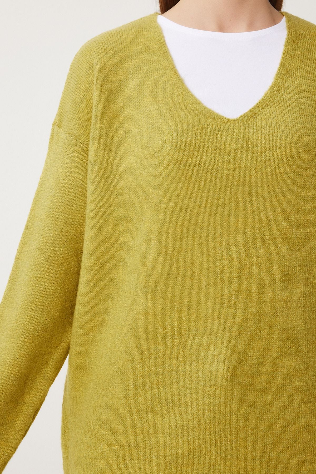 Female Fat Green V -Yaka Knitwear Kazakh ZA00063