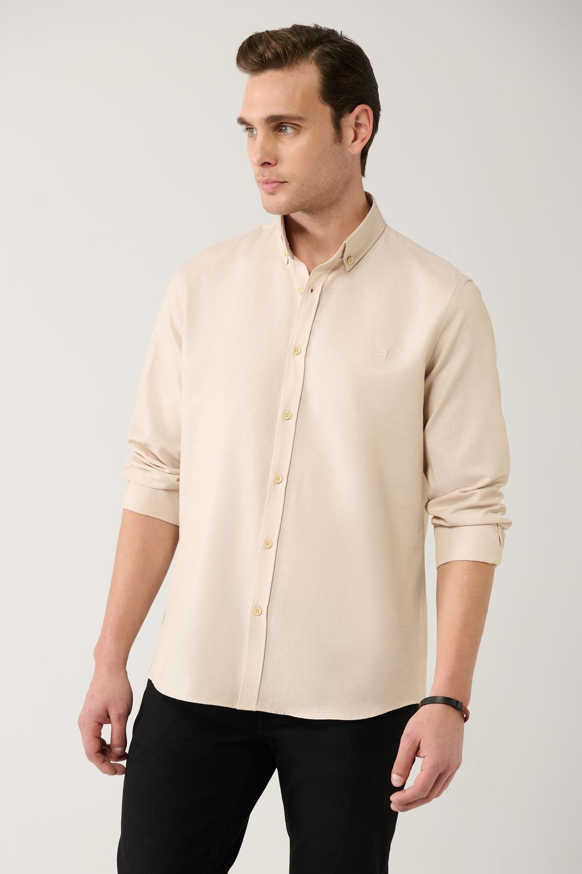 Men's beige button collar easily ironed cotton Oxford Shirt E002000