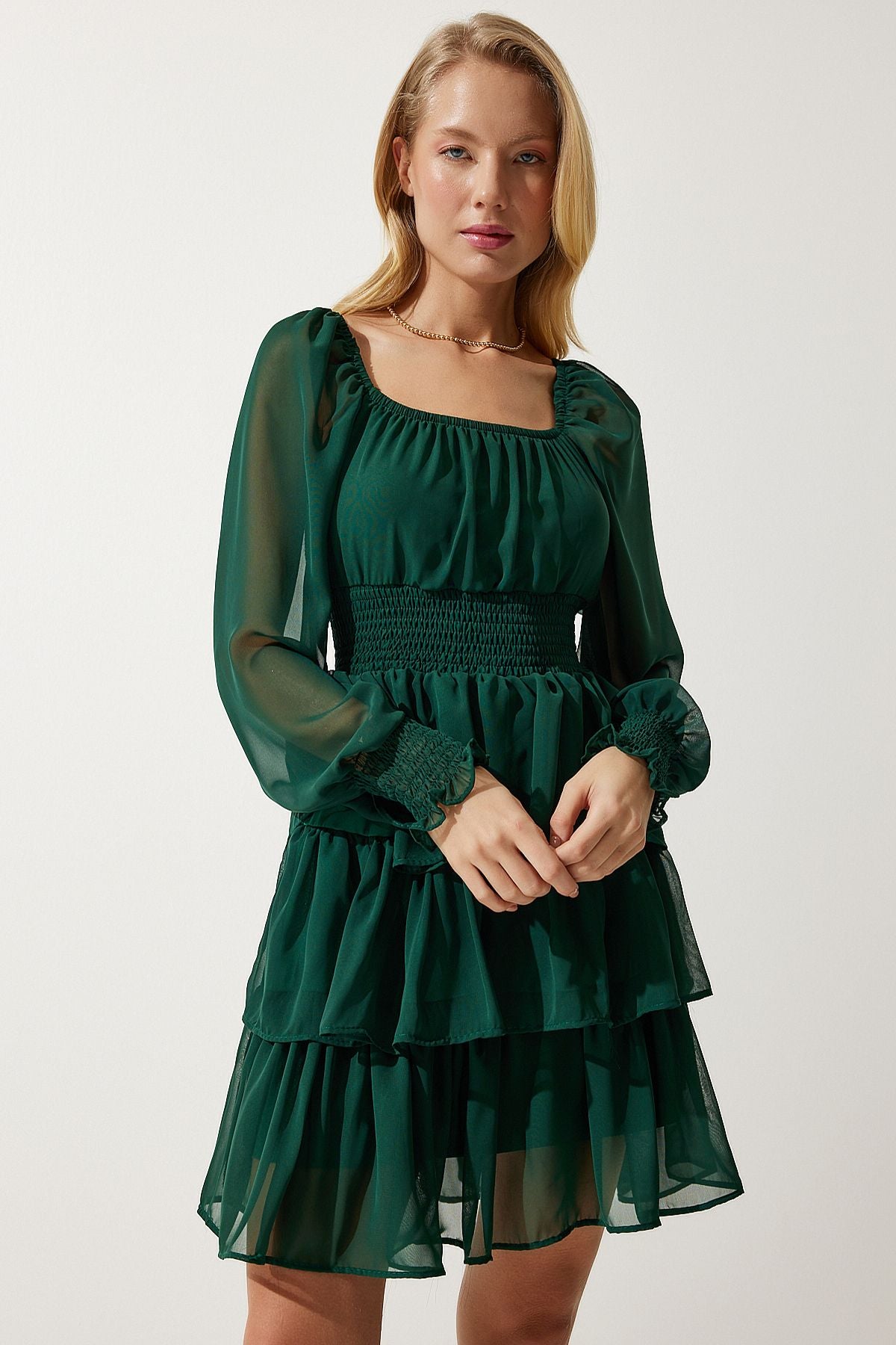 Female emerald green flywheel chiffon dress DK00168