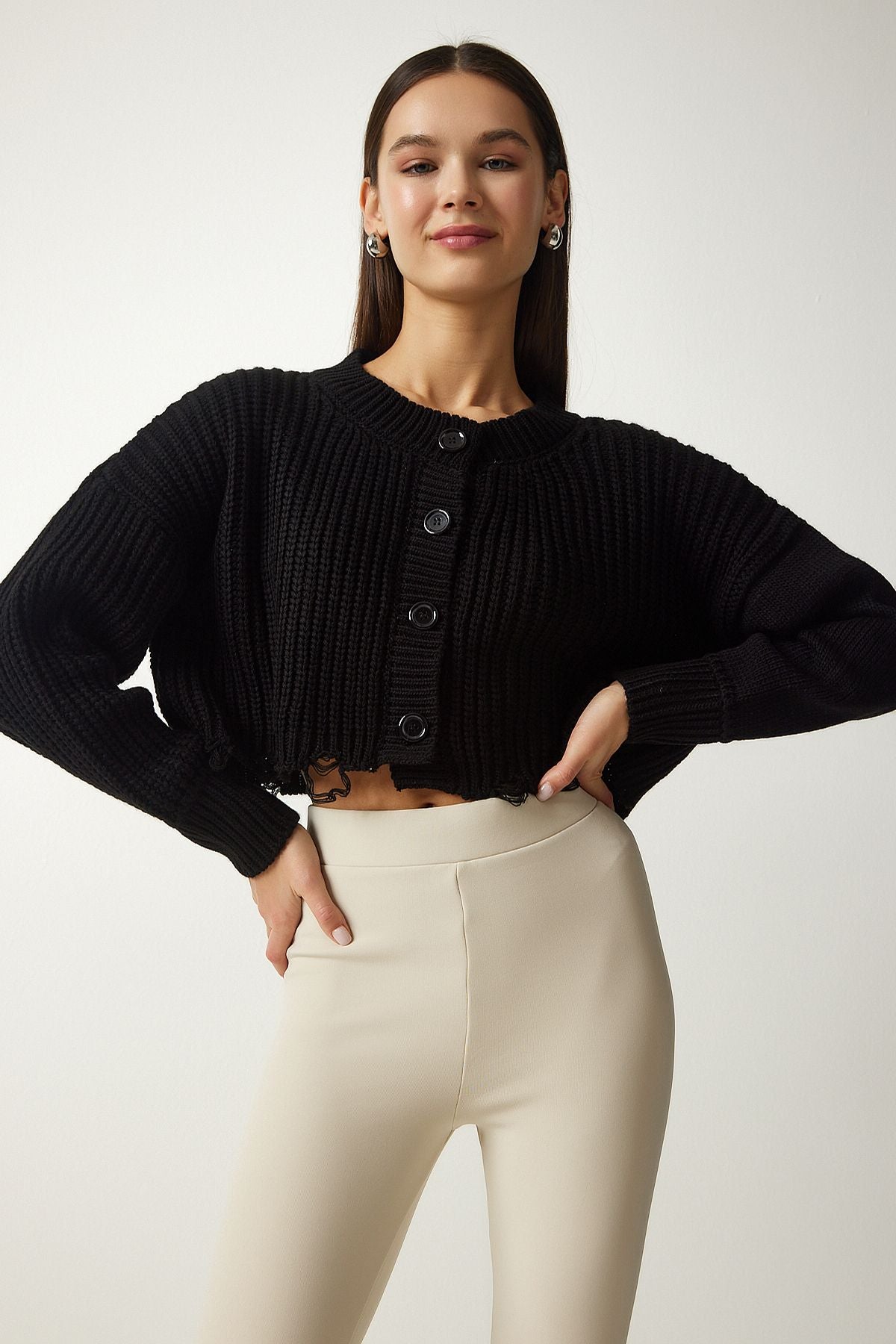 Female Black Roofed Crop Knitwear Cardigo PF00054