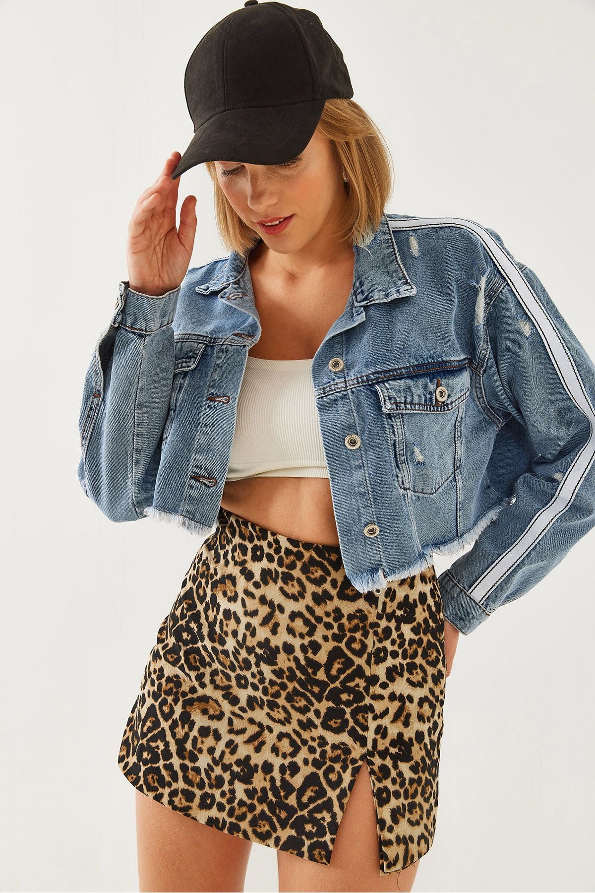 WOMEN'S TENDED DETAIL CROP denim jacket 60251948