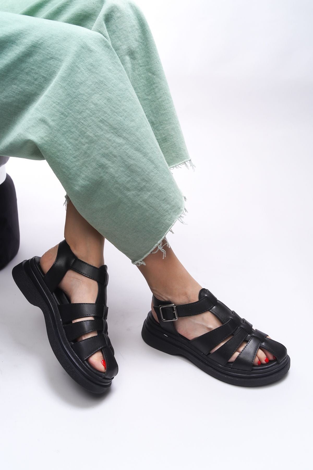 Rellynthi Women's Sandals 0012700 Black Skin