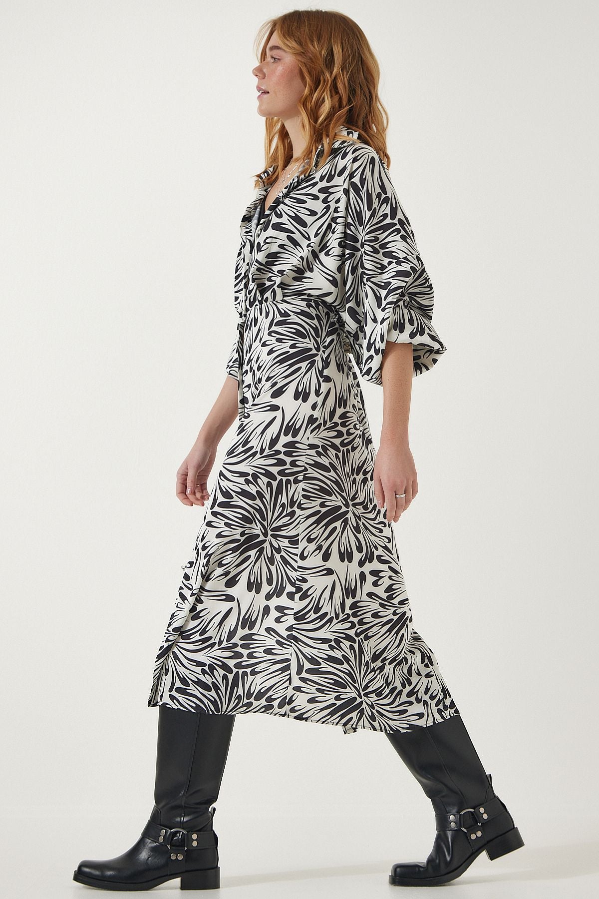 Stylish Dress with Satin Surface with buttoned buttoned patterns RG00003