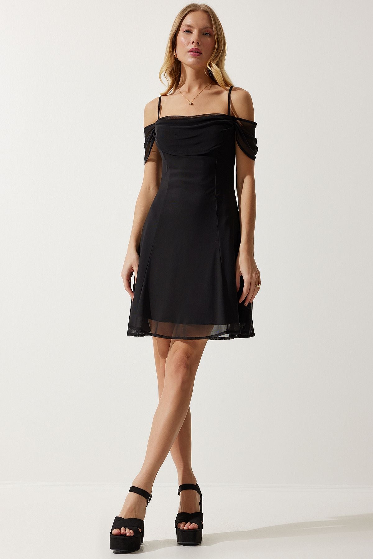 Female Black Hanger Degage Collar Chiffon Dress UB00265