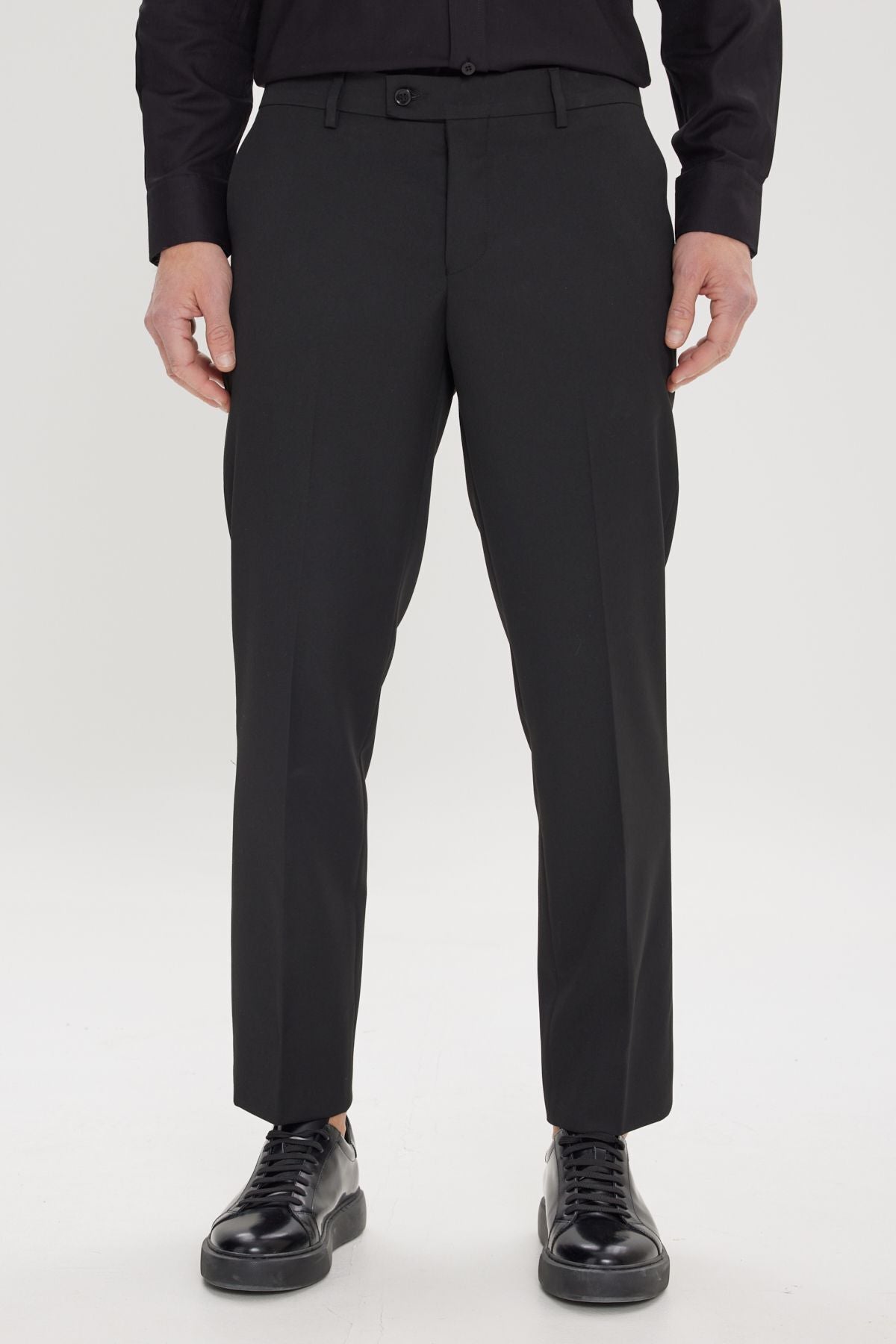 Men's black regular fit comfortable cutting side pocket classic pants