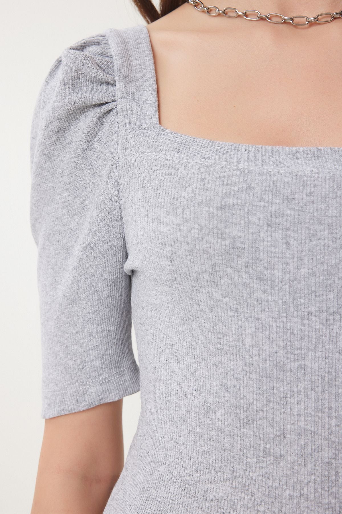 WOMEN GRAY MELANJ SQUARE BROOD CROP BLUP GT00007