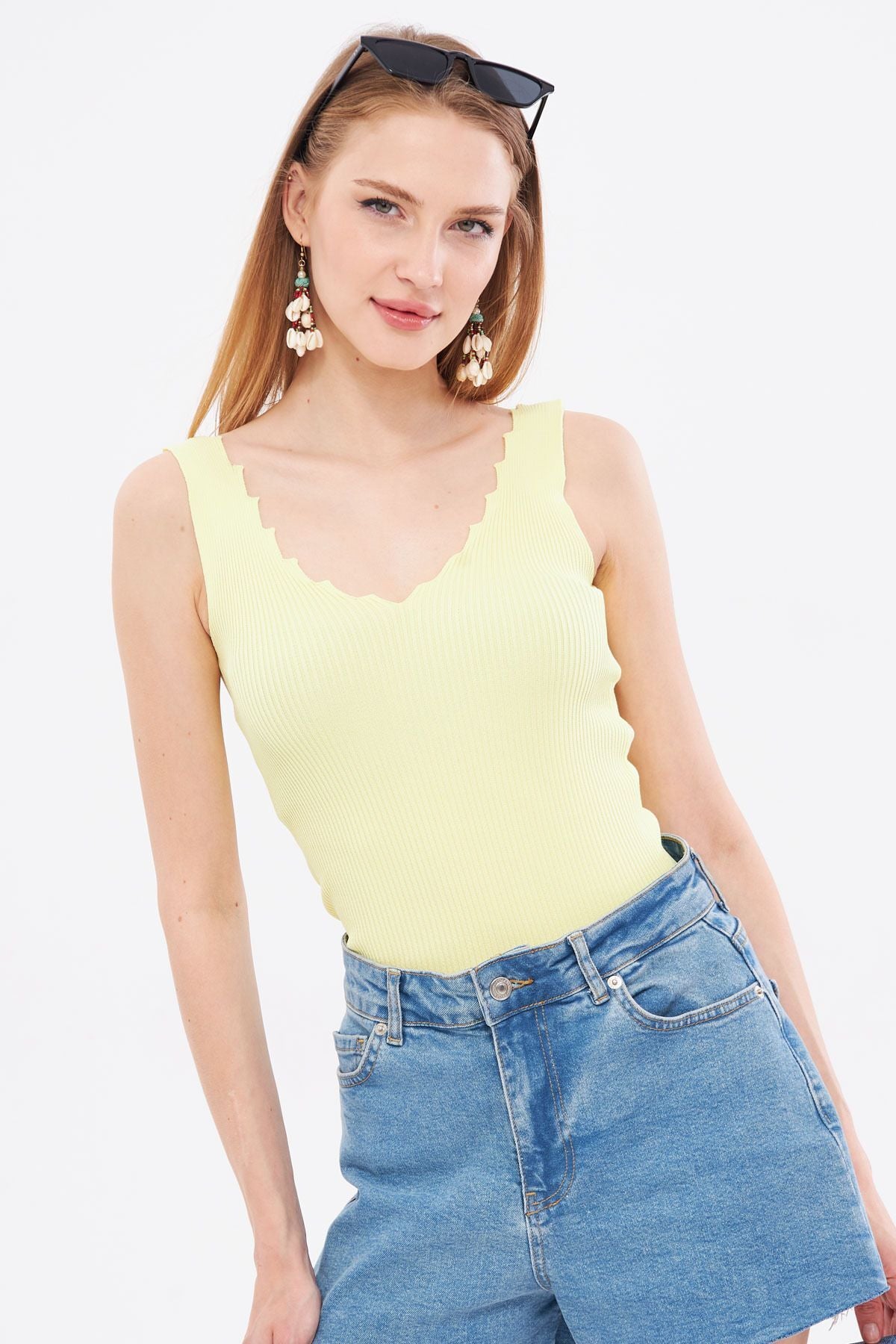 Woman Light Yellow Zigzagli V Yaka Kashkorse Blouse ARM-23Y069004