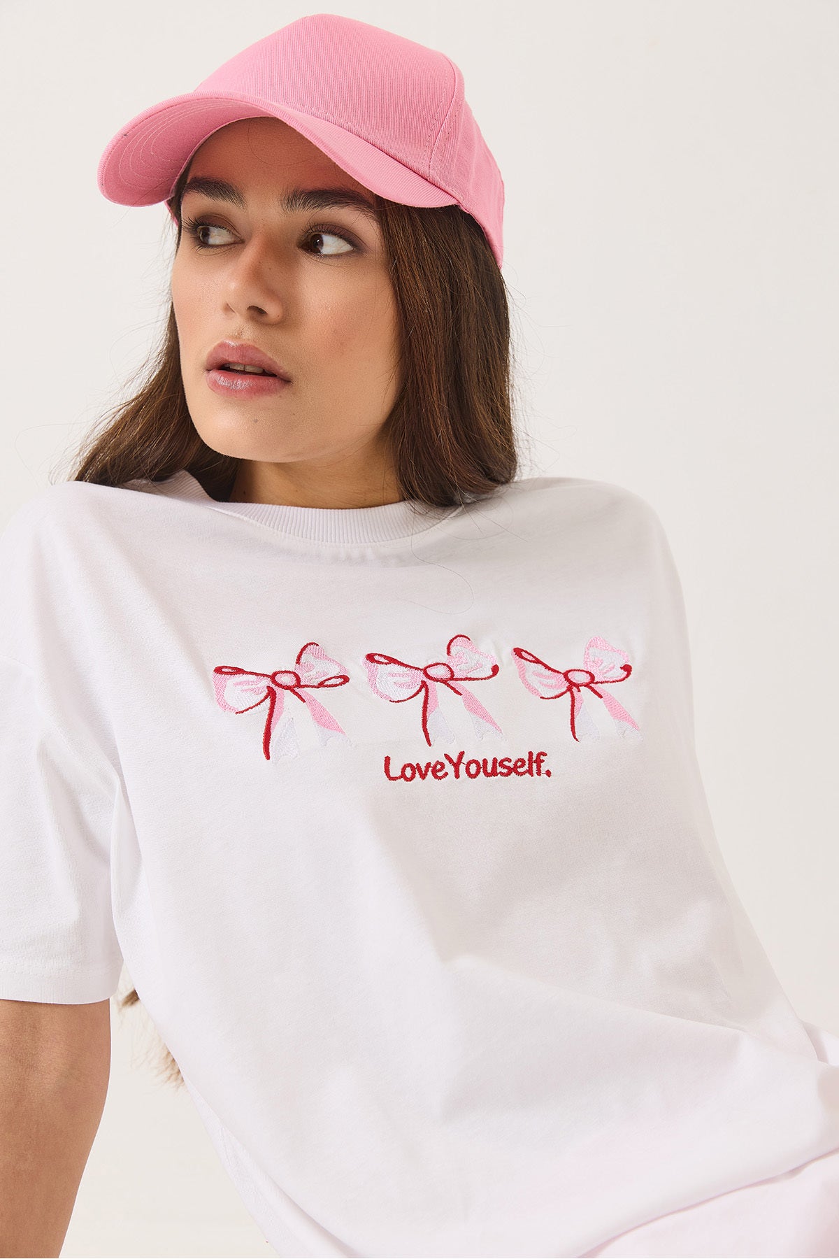 Women's Crew Neck Short Sleeve Embroidered T-Shirt 60602023