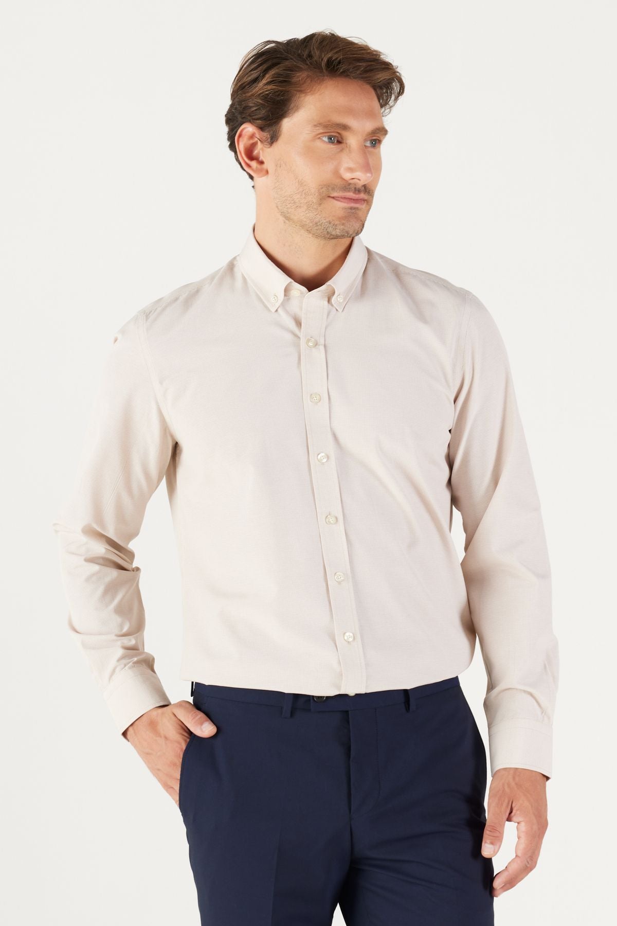 Men's Beige Slim Fit Narrow Cut Oxford buttoned collar pududo cotton shirt