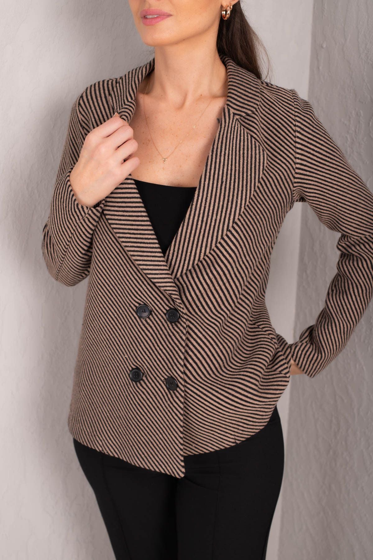 Female mink line pattern with four button stamp jacket ARM-24K001037