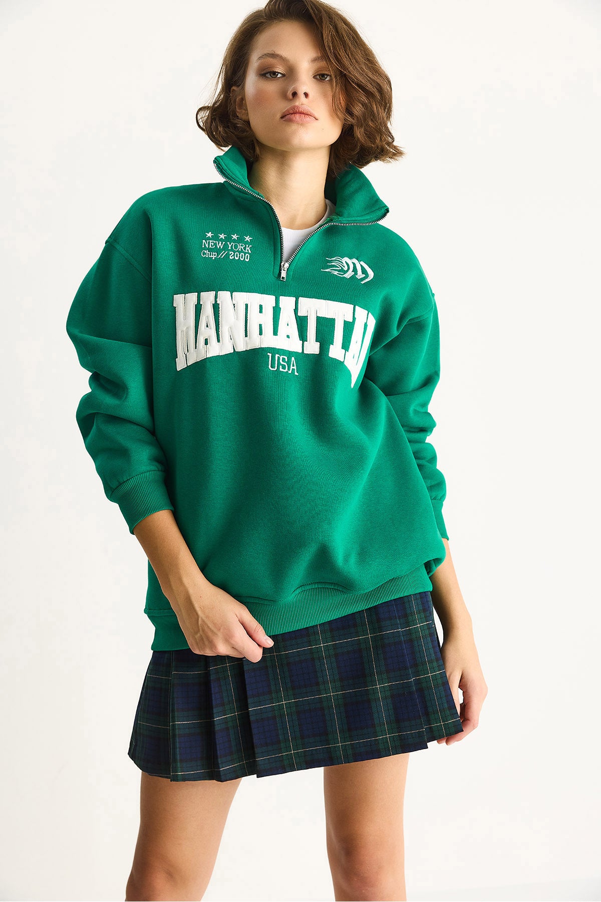 Women's Embroidered Half Zipper Polo Neck Ruffled Oversize Sweatshirt 10002 60283528