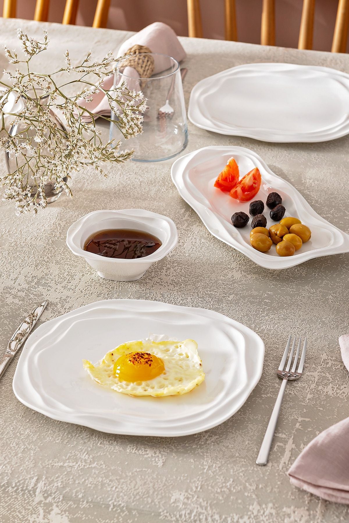 Royal 14 Piece 6 Person Breakfast Set