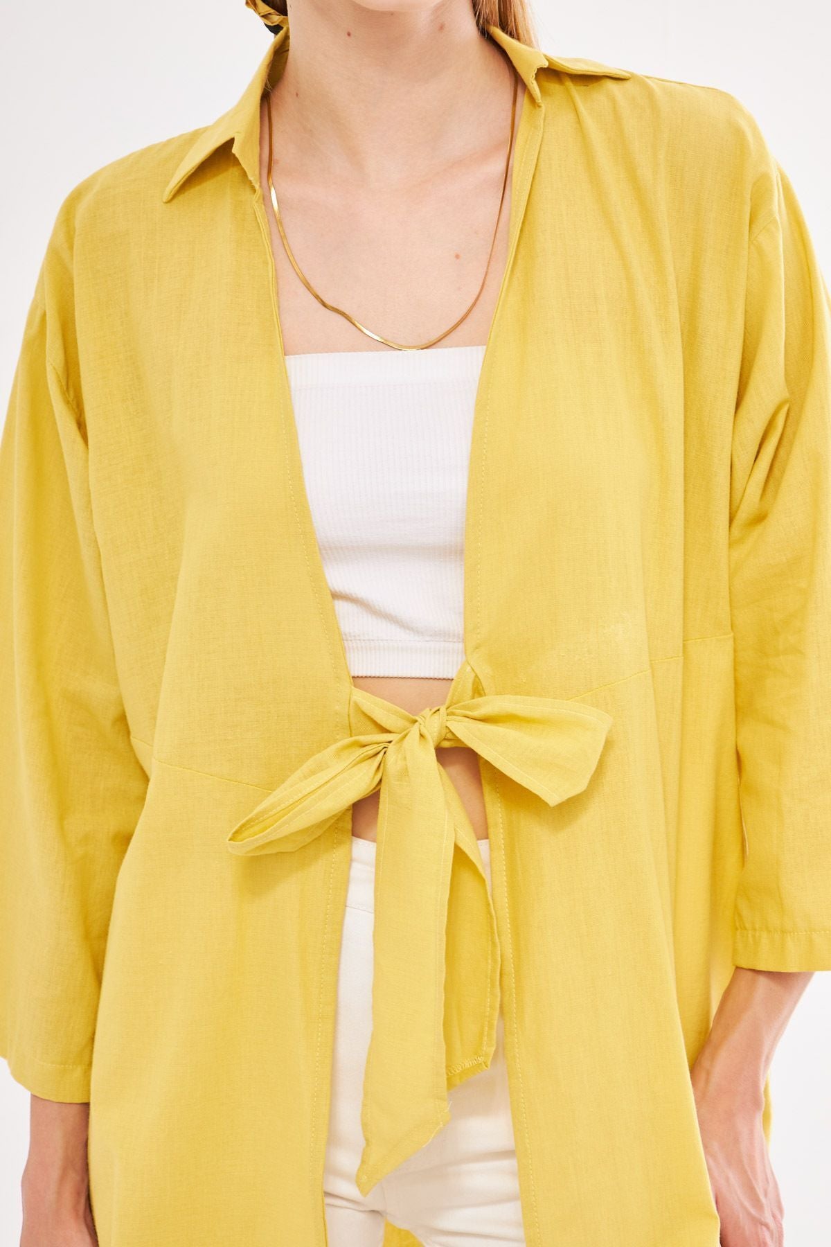 Female yellow front-binding thin linen fabric midi height kimono shirt ARM-24Y001081