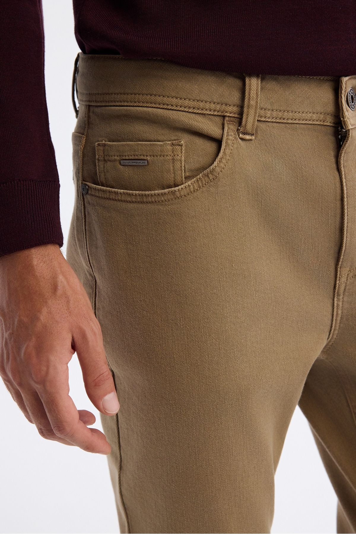 Men's Camel Piece Paint Wash Flexible Jean Trousers A42y3500