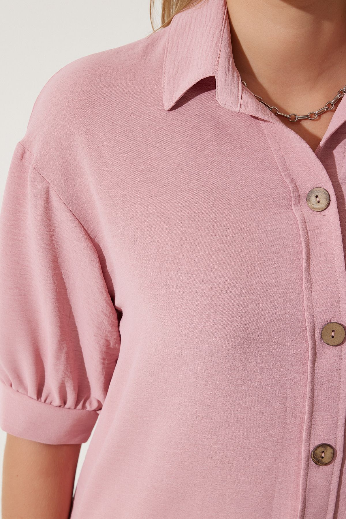 Female pink balloon sleeve linen Ayrrin shirt DD01321