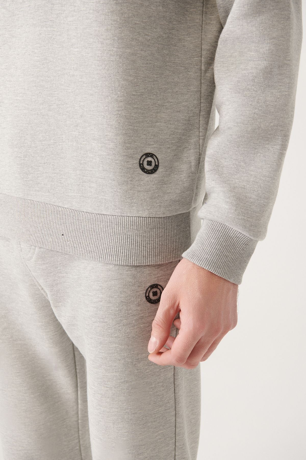 Men's Gray Bicycle Collar 3 IP Cotton Sweatshirt E001017