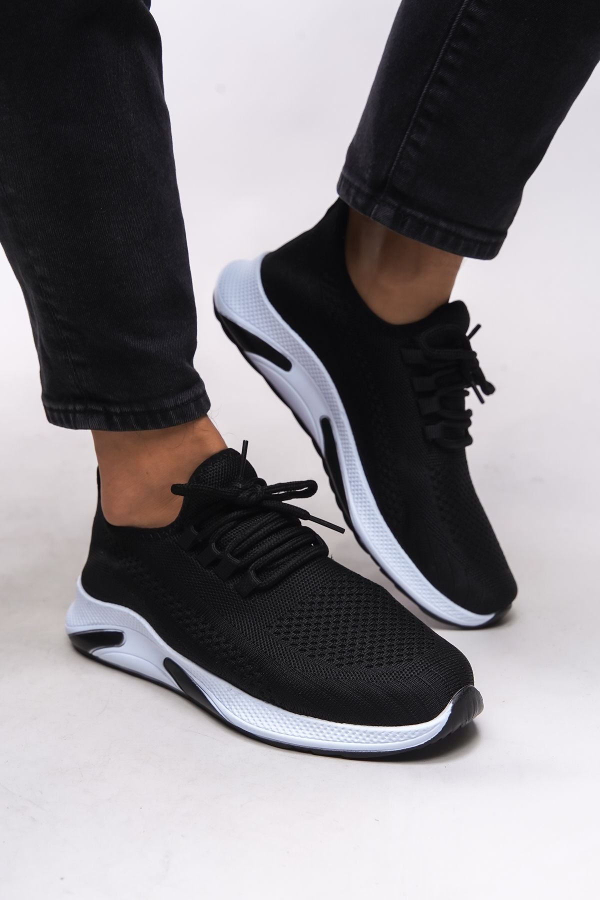 Thiebzar Unisex Sneaker 0012101 Black White