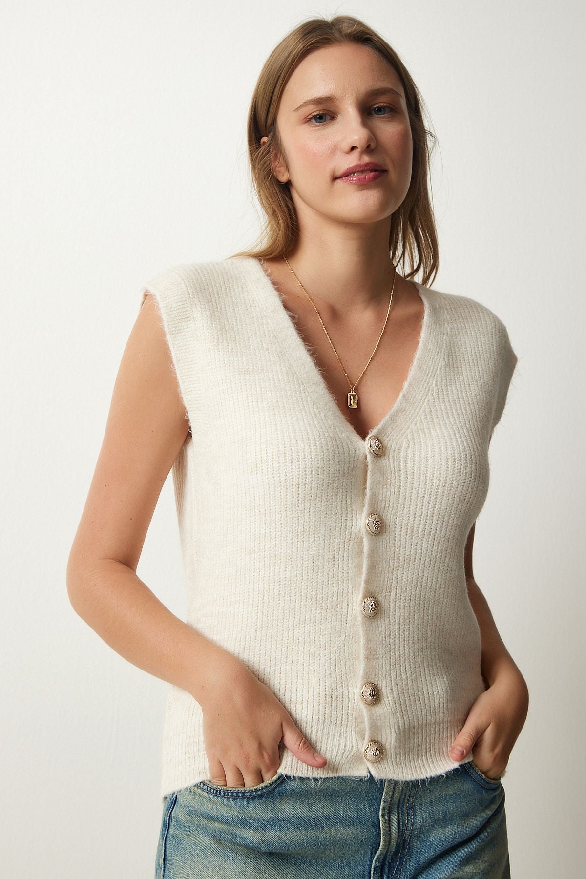 Women's cream metal button woolen knitwear vest DD01282