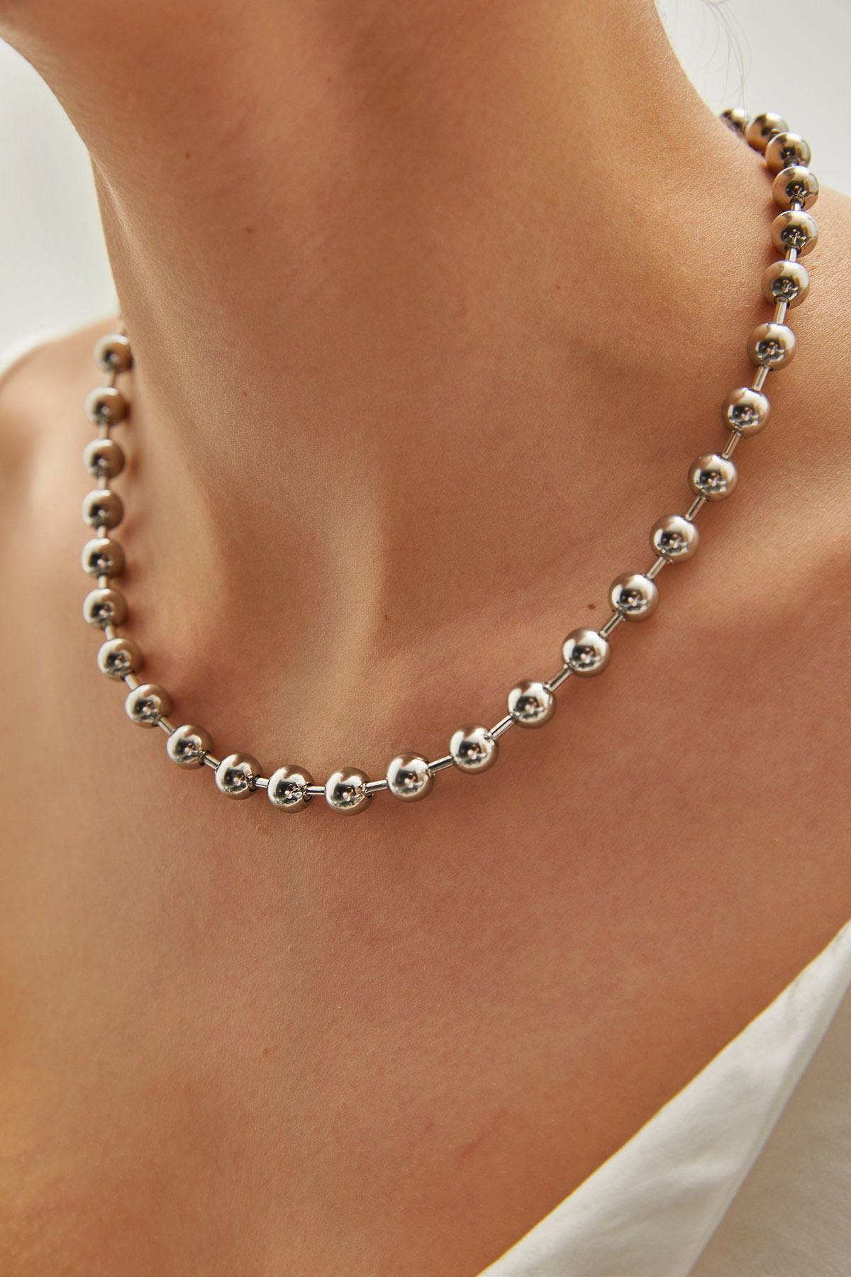 WOMEN'S Steel Ball Ball Necklace Axles