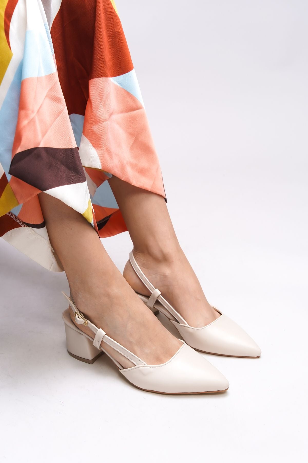 Sephdelia Behind the Back of Woman Light Nose Thick Heels Shoes 0012425 skin skin